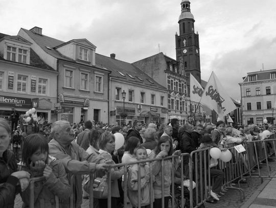 Niestety, nie zdążył… Pozostańmy jednością