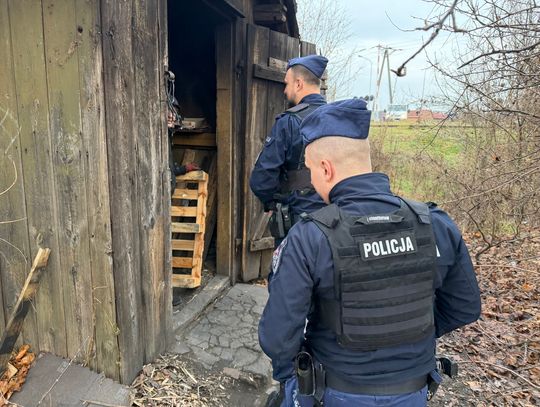 Niskie temperatury zagrażają bezdomnym i seniorom