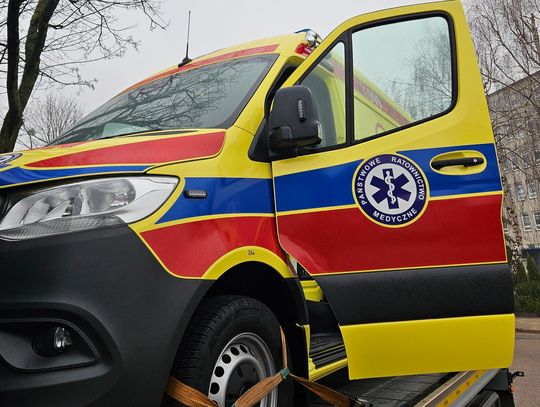 Nowoczesny ambulans warty 600 tys. złotych trafi do ratowników z KCZ