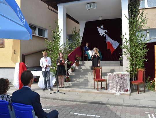 Odsłonięto tablice upamiętniającą Macieja Płażyńskiego 