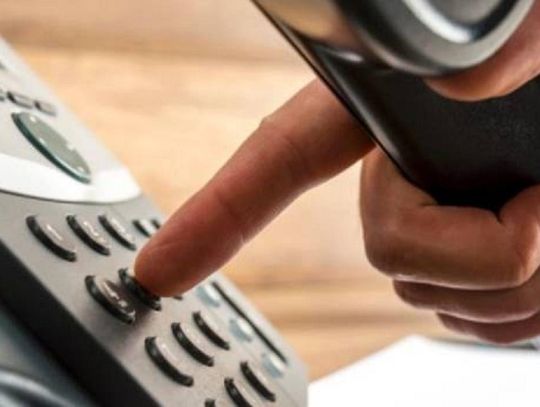 „Operator nalicza pieniądze za usługę, z której nie korzystam”. Bałagan w firmie, czy celowa próba naciągnięcia klienta? 