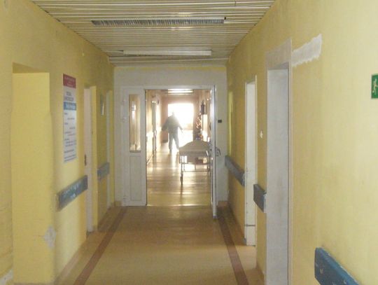 Opóźniają się wyniki badań osoby z podejrzeniem A/H1N1. Brakuje odczynników