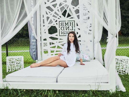 Oryginalne piękno i luksus w zasięgu ręki. Dlaczego ażurowe meble ogrodowe stały się ostatnio tak popularne?