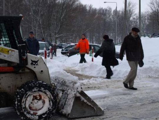 Oszczędności nie będzie - małe opady śniegu nie idą w parze z oszczędnościami z tytułu zimowego utrzymania dróg