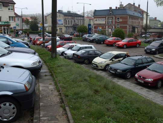 Parkingów ciągle mało, a samochodów coraz więcej 