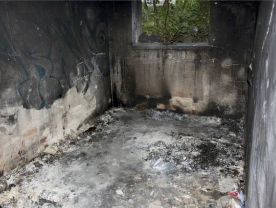 PILNE: Makabryczne odkrycie - kolejne zwłoki w pustostanie FOTO