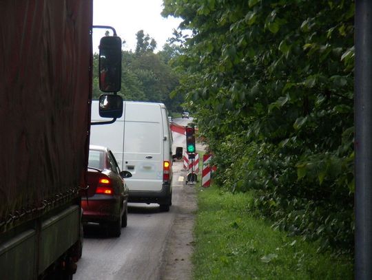 PILNE: Poważne utrudnienia na drodze wojewódzkiej 222! Niektóre odcinki zostaną zamknięte na kilka miesięcy 