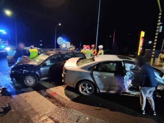 PILNE: Wypadek na DK 91. Ranne 3 osoby w tym kobieta w zaawansowanej ciąży [FOTO]