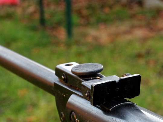 Po pijaku postrzelił chłopaka z wiatrówki 