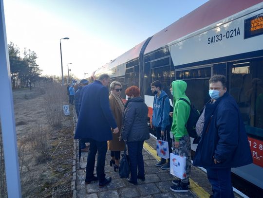 Pociągi wróciły po dwuletniej przerwie. Przywrócono połączenie PKP na trasie Wierzchucin – Szlachta