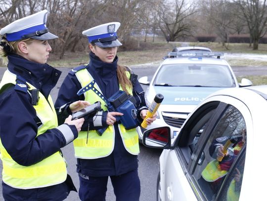 Policjanci dbają o bezpieczeństwo. Będzie więcej kontroli na drogach