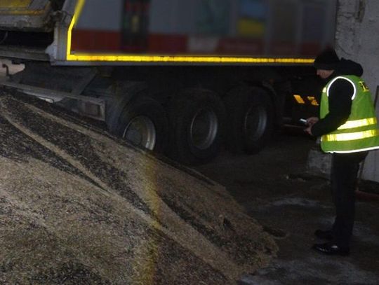 Policjanci odzyskali 20 ton rzepaku