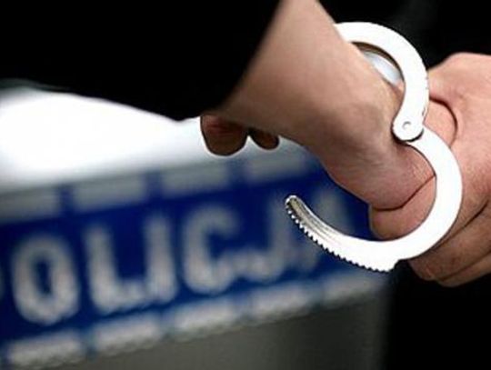 Policjanci zatrzymali poszukiwanego dwoma listami gończymi