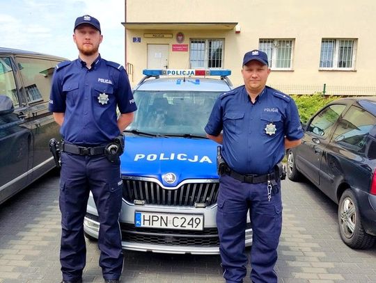 Policjanci ze Zblewa uratowali życie 30-letniej mieszkance Kociewia