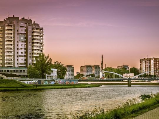 Pompy ciepła w budynkach wielorodzinnych: Czy to się opłaca?