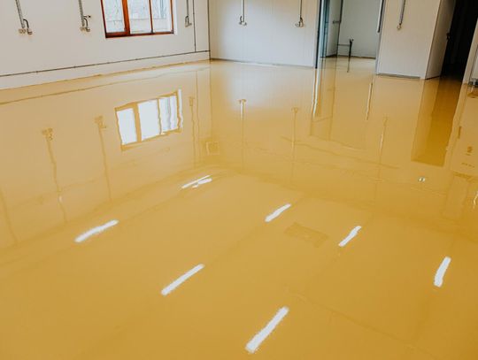 Posadzki żywiczne ? nowoczesne rozwiązanie do domu i przemysłu