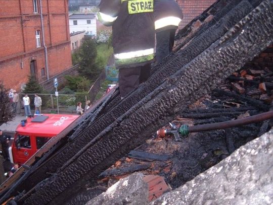 Pożar w Starogardzie - trzy rodziny bez dachu nad głową