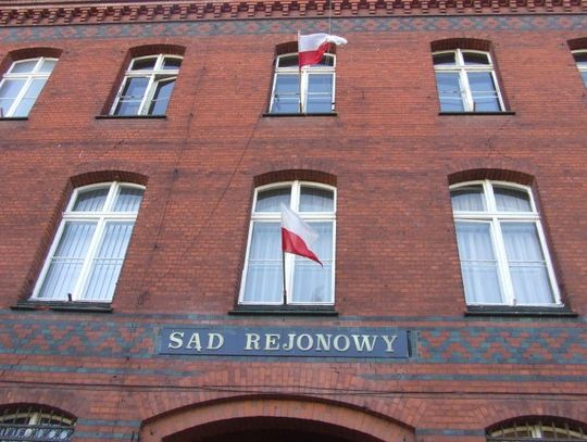 Protest w sądzie! Wzięli urlopy, żądają podwyżek