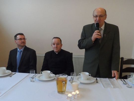 Przełamali się opłatkiem. Spotkanie wigilijne kombatantów 