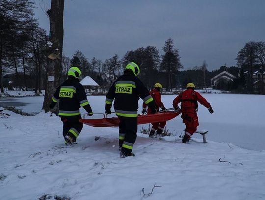 Przypominamy: wraz ze wzrostem temperatury powietrza, spada wytrzymałość lodu!