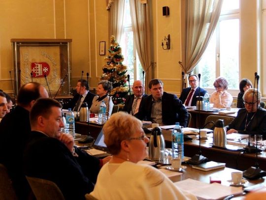 Radni miejscy o obcokrajowcach. Czy jest powód do niepokoju? 