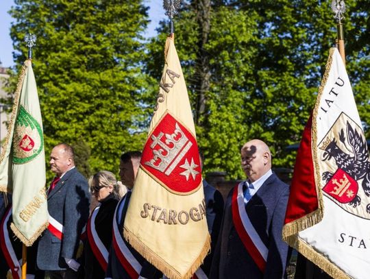 Radni wnioskują o nowy sztandar