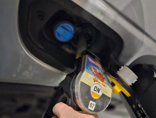 Ropa tanieje, a paliwo wciąż drożeje. Diesel w Starogardzie kosztuje już 7,94 zł!