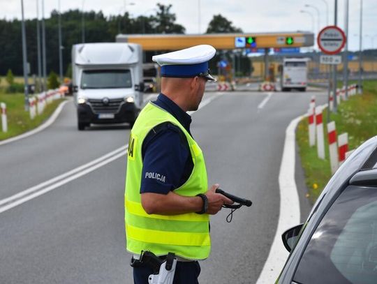 Spadek liczby wypadków i kolizji drogowych. Starogardzcy policjanci podsumowali minione wakacje