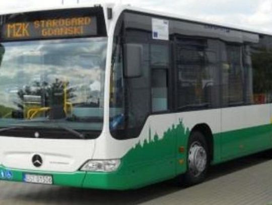 Sprawdź, jak dojechać na cmentarz! Dodatkowe autobusy w okresie Wszystkich Świętych