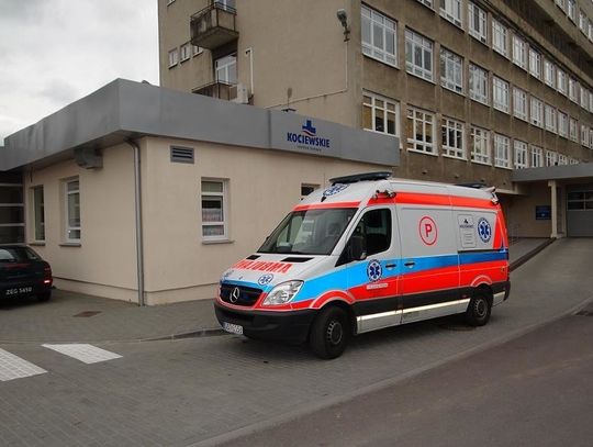 STAROGARD GD. Pijany 15-latek trafił do szpitala. Pogotowie wezwali zaniepokojeni przechodnie. Sprawę bada policja 