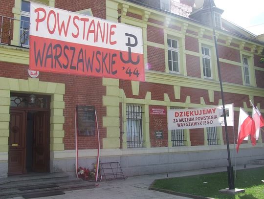 Starogardzianie w hołdzie Powstańcom