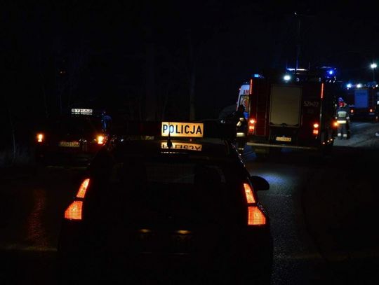 Strażacy przeczesywali w nocy jezioro, bo... ktoś bezmyślnie wystrzelił flarę morską