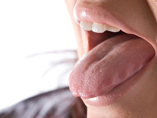 Suchość jamy ustnej - jak z nią walczyć?