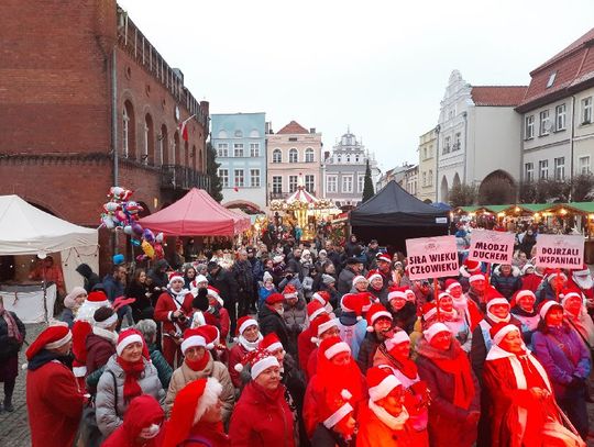 Świąteczny nastrój na gniewskim rynku!  Gniewski Jarmark Bożonarodzeniowy za nami