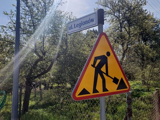 Światłowód i płyty Yomb. Trwają prace na ulicy Legionów 