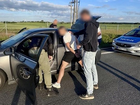 Tczewscy policjanci zatrzymali dwóch obywateli Ukrainy podejrzanych o oszustwa