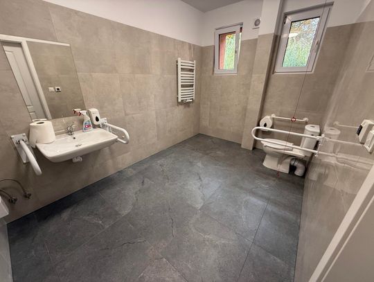 Toaleta bez barier w starogardzkim magistracie