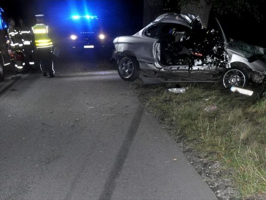 Tragiczny wypadek na trasie Starogard - Skarszewy. Nie żyje 20-letni kierowca
