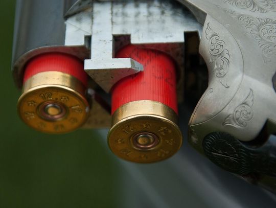 Tragiczny wypadek podczas polowania w gminie Trąbki Wielkie. Zginął 47-letni stażysta