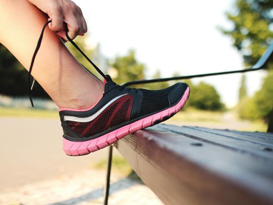 Trening na świeżym powietrzu: jak zadbać o formę bez siłowni?