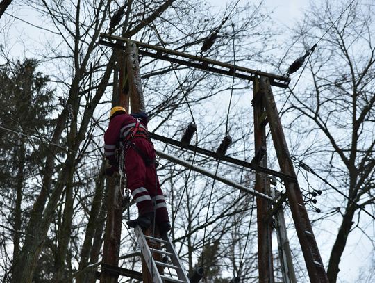 Trudne warunki pogodowe w powiecie. Kilka miejscowości bez prądu