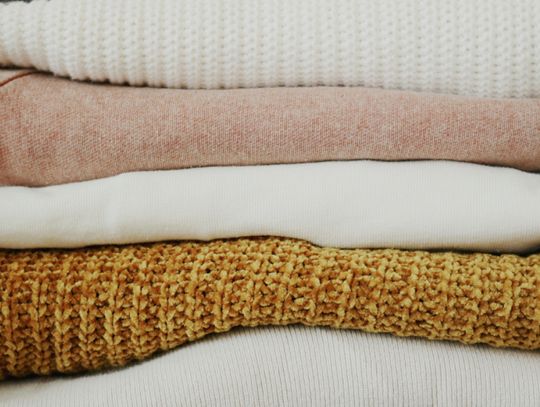 Tworzenie miękkich i trwałych ubrań z włóczki Drops – praktyczne wskazówki