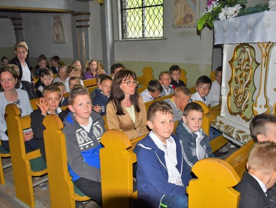 Uczcili swą patronkę. 10. rocznica nadania Szkole Podstawowej imienia bł. s. Marty Wieckiej