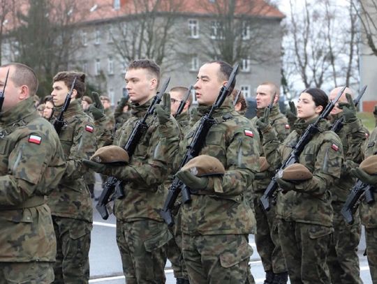 Uroczysta przysięga wojskowa na starogardzkim Rynku