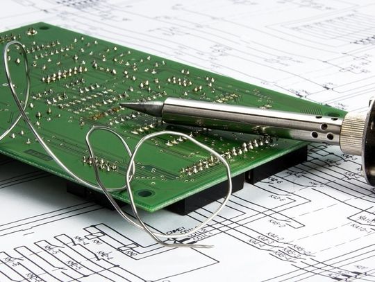 W jakich branżach snajdzie swoje zastosowanie montaż kontraktowy elektroniki na układach scalonych.