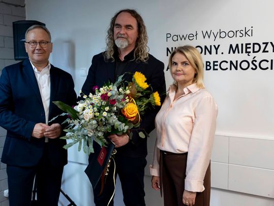Wernisaż wystawy Pawła Wyborskiego pt. „Nieikony. Miedzy pamięcią a nieobecnością” Wernisaż wystawy Pawła Wyborskiego pt. „Nieikony. Miedzy pamięcią a nieobecnością”