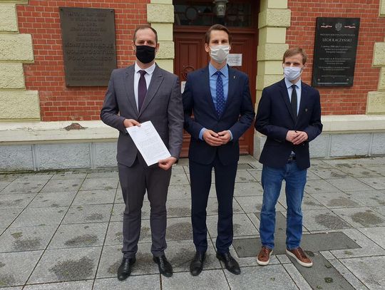 (WIDEO) Wet za wet . Radny Naszego Starogardu pod lupą posła i radnych z Prawa i Sprawiedliwości 