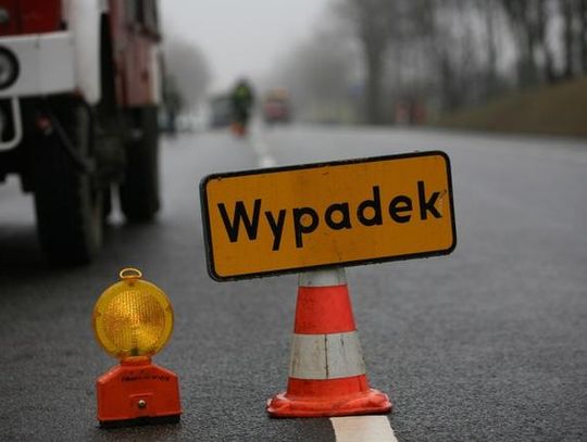 Wypadek z udziałem 3 aut - są ranni 