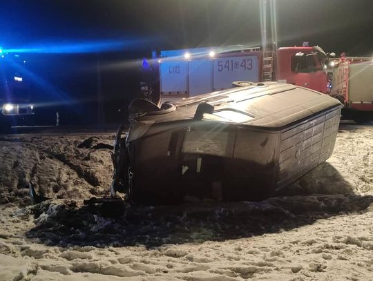 Z OSTATNIEJ CHWILI: Wypadek na DK 91. Bus lokalnego przewoźnika zderzył się z autem dostawczym. 6 osób rannych [FOTO]