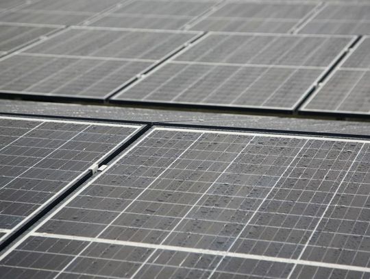 Zabezpieczenie instalacji fotowoltaicznej – dlaczego jest tak ważne? Zabezpieczenie instalacji fotowoltaicznej – dlaczego jest tak ważne?